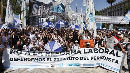 Reforma laboral de Javier Milei: el periodismo, en defensa de los estatutos de prensa. Reforma laboral de Javier Milei: el periodismo, en defensa de los estatutos de prensa.