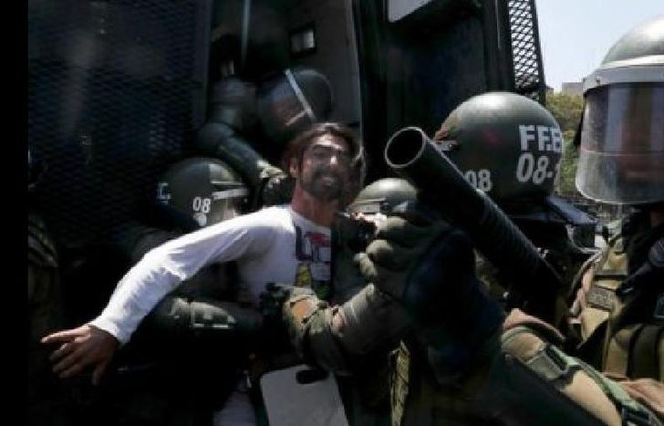 Ya son tres días de furia en Chile.