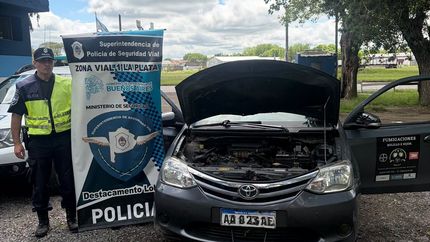 El auto incautado al vecino de Lomas.