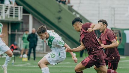 Banfield y Lanús se miden en una nueva edición del Clásico del Sur.