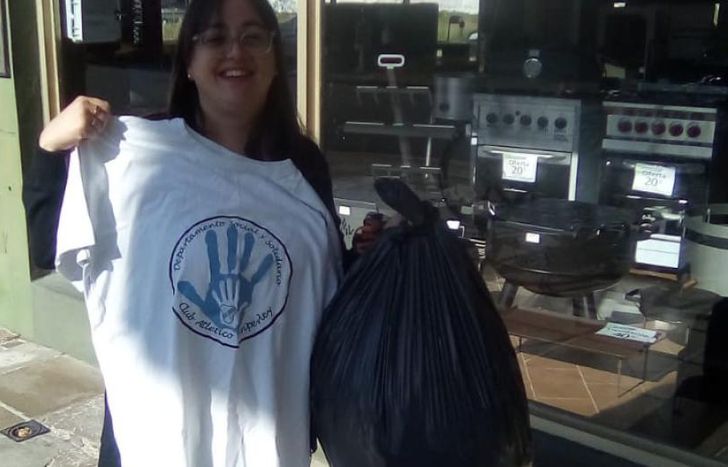 Entregaron donaciones en La Costa.