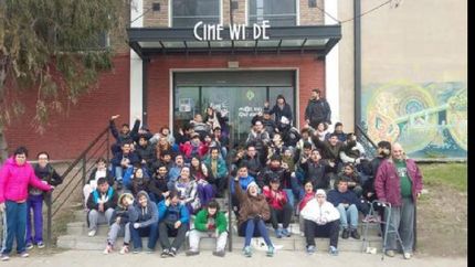 vecinos se juntan a decidir y debatir obras para sus barrios