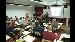 Organizado por las autoridades de la Universidad.