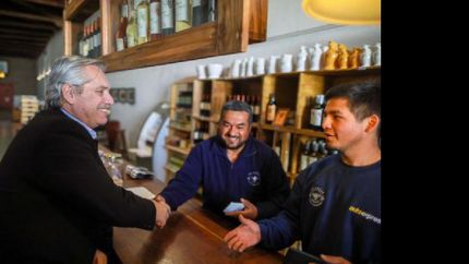 alberto fernandez dijo que el gobierno deja ?tierra arrasada?