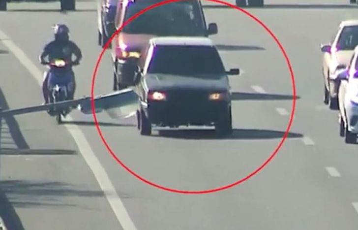 El joven de Fiorito fue sorprendido dentro de un auto robado.