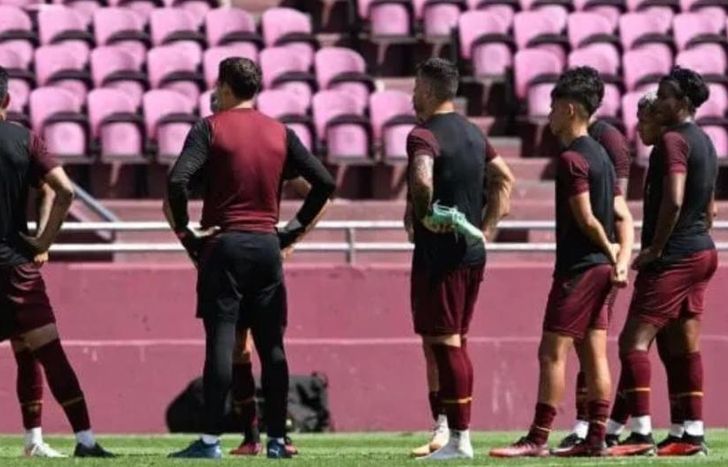 Movimientos en Lanús.