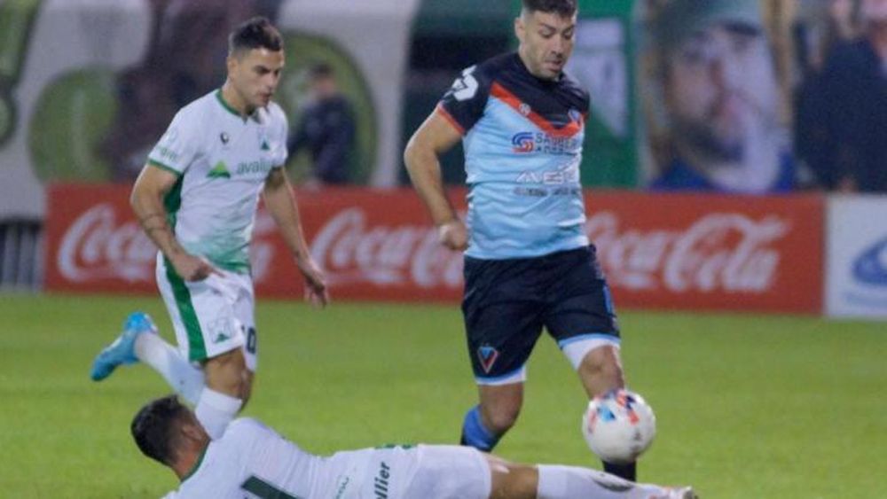 Brown de Adrogué volvió a la victoria ante Ferro y sigue prendido arriba