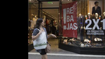 las ventas minoristas cayeron 10% en octubre y acumulan 22 meses consecutivos a la baja