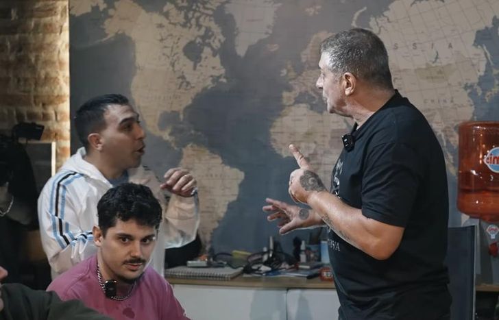 El Turco, a las piñas.