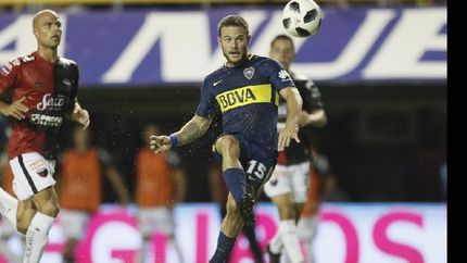 Nahitan Nández, que hizo un gol en el último enfrentamiento, y Matías Fritzler, volverá a verse en La Bombonera.