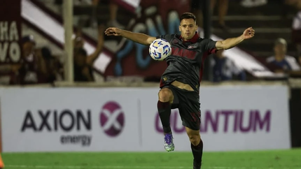 Tomás Guidara tuvo un debut auspicioso con la camiseta de Lanús.