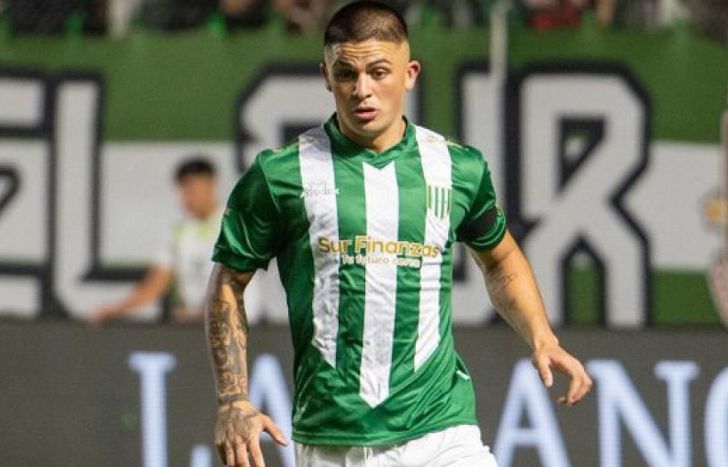 Aaron Quirós, nuevo jugador de Vélez.