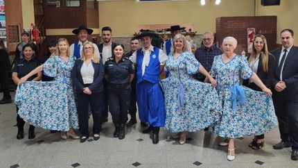El Ballet de Danzas Folklóricas Alma Azul estará presente en el encuentro. El Ballet de Danzas Folklóricas Alma Azul estará presente en el encuentro.