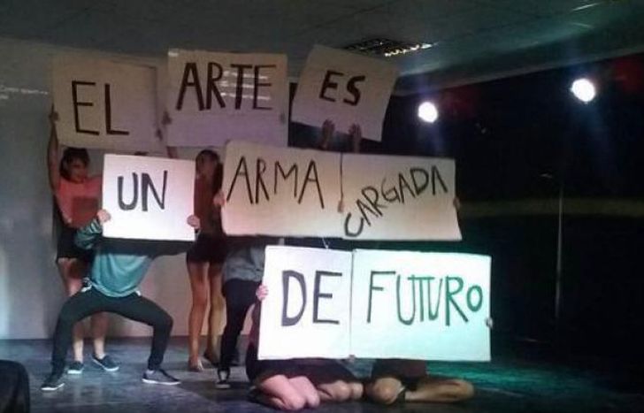 La consigna es incluir a los niños y adolescentes en el arte.