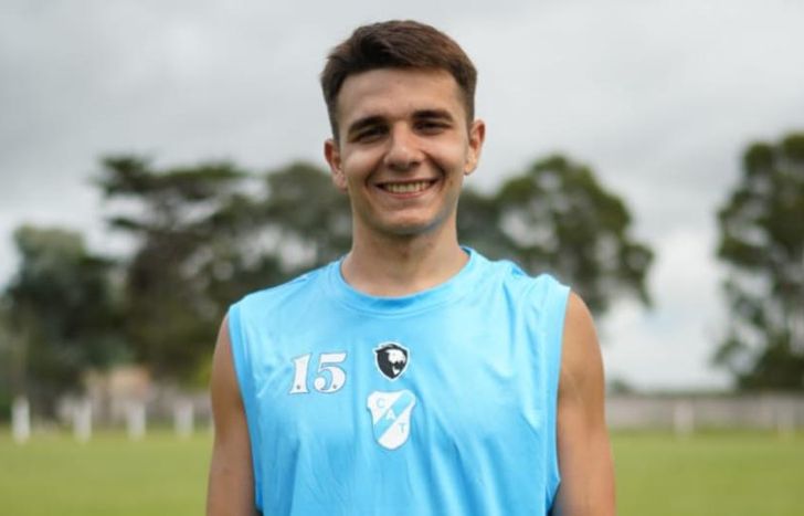 Mavilla disputó 38 partidos en Temperley.