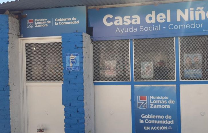 En Sastre 805, Llavallol.