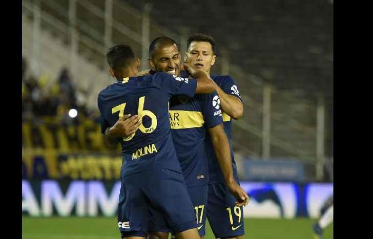 Ábila anotó al Xeneize con un gol de penal.