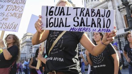 El 64% de las personas con menores ingresos en la Argentina son mujeres.