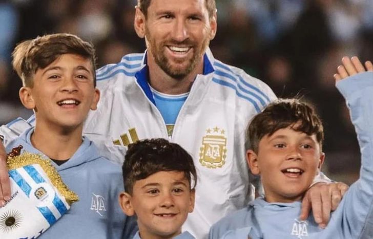 Lionel Messi, con sus tres hijos.