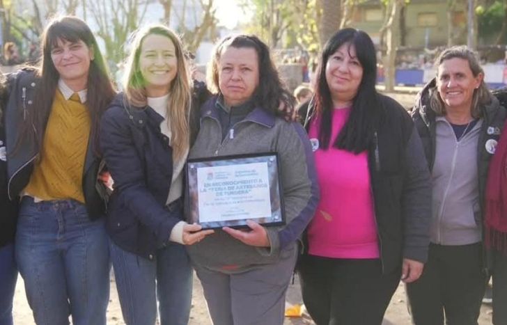La primera y única feria en vigencia nacida en la plaza San Martín.