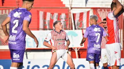 Minervino fue expulsado y no podrá estar en Loma Hermosa.