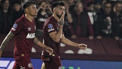 marcelino moreno celebro una justa victoria de lanus