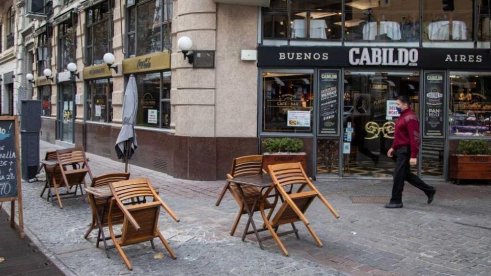 Se conoció un alarmante dato del INDEC sobre el desplome del turismo.