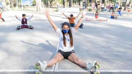 El patín se trasladó a los parques, al aire libre, con protocolos