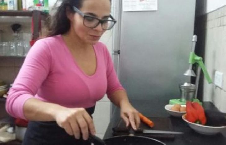 Carolina se animó a las hamburguesa vegetarianas.