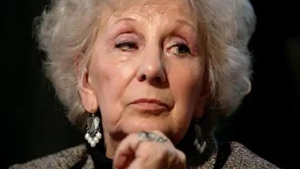 Estela de Carlotto dijo que el paro va a servir para que el mundo sepa que el pueblo argentino no está callado.