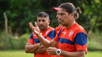 Sebastián Salomón continuará un año más en Los Andes. Sebastián Salomón continuará un año más en Los Andes.