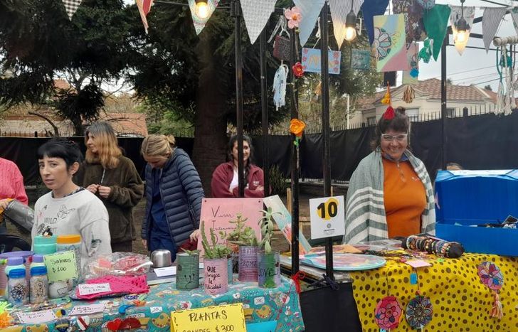 La feria se hace los segundos sábados de cada mes.