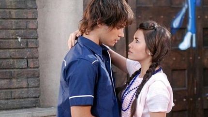 Pablo Martínez y Lali Espósito, en Casi Ángeles.