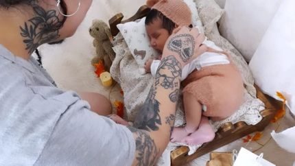 La profesional de Turdera encontró en la fotografía de recién nacidos su verdadera pasión. La profesional de Turdera encontró en la fotografía de recién nacidos su verdadera pasión.