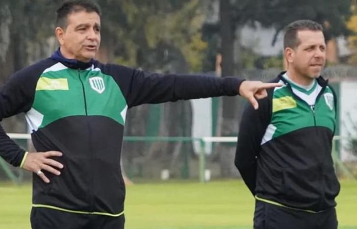 Claudio Vivas le apuntó a un conocido.