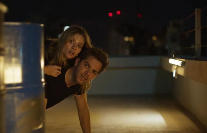 La China Suárez en escena con Marc Clotet.