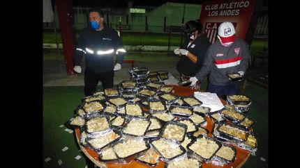 El delivery solidario más grande de Zona Sur, se autodefinen desde el club. El delivery solidario más grande de Zona Sur, se autodefinen desde el club.