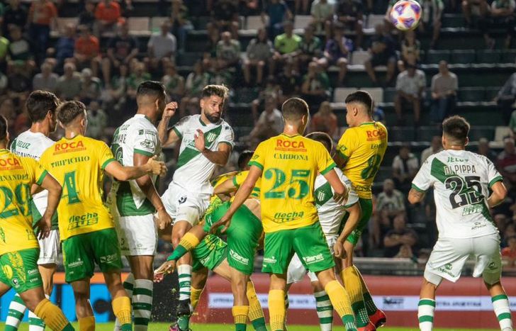 Banfield jugó mal y no pudo con Defensa y Justicia.