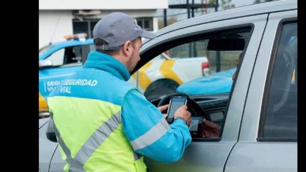 todos los documentos del auto estaran disponibles desde hoy en el telefono celular