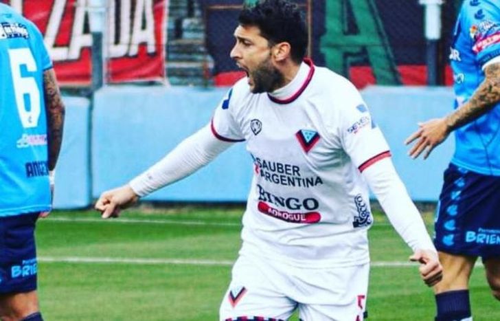Matías Sánchez, uno de los experimentados del plantel de Pablo Vico.