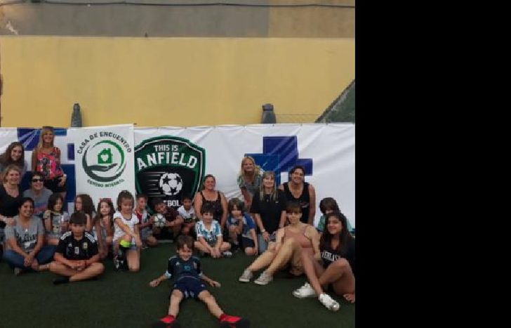 Durante la última jornada solidaria que se realizó este mes.