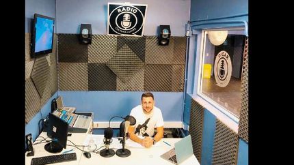 se lanzo cultura lomas radio, la nueva emisora del municipio que transmitira por internet