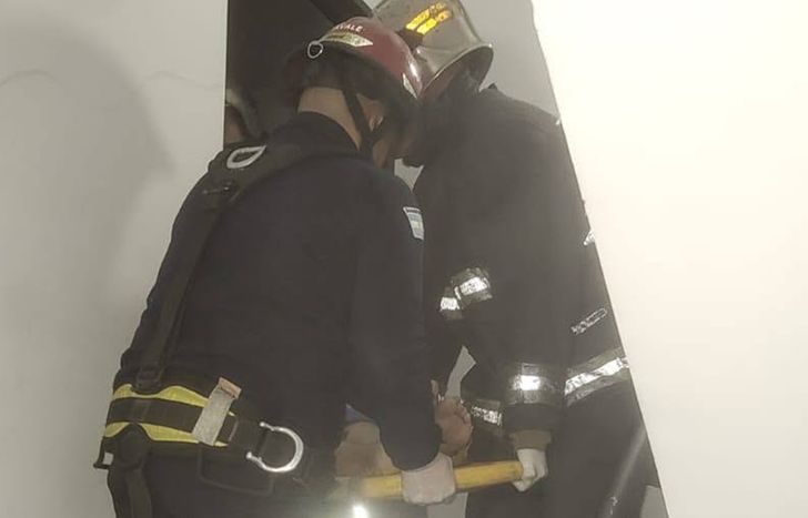Los Bomberos de Lomas rescataron a una mujer.