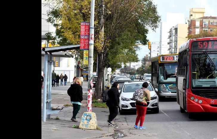 El paro será total por la mañana, según adelantaron los gremios.