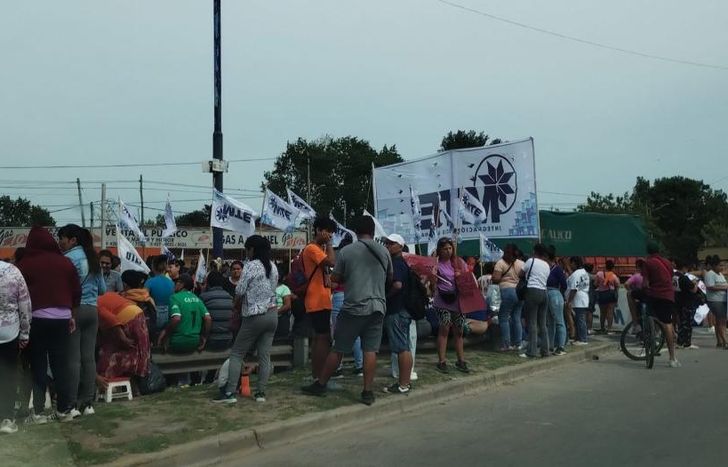 Protesta en Camino Negro.