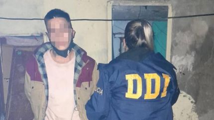 El joven tiene 23 años.