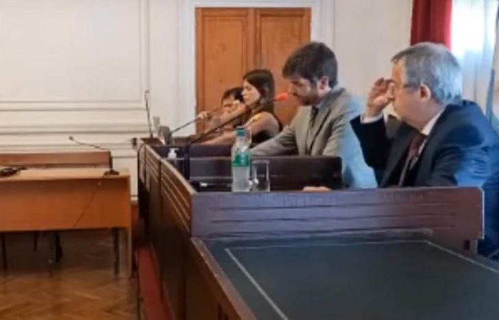 El juicio es llevado adelante por el Tribunal Oral Federal 1 de La Plata.