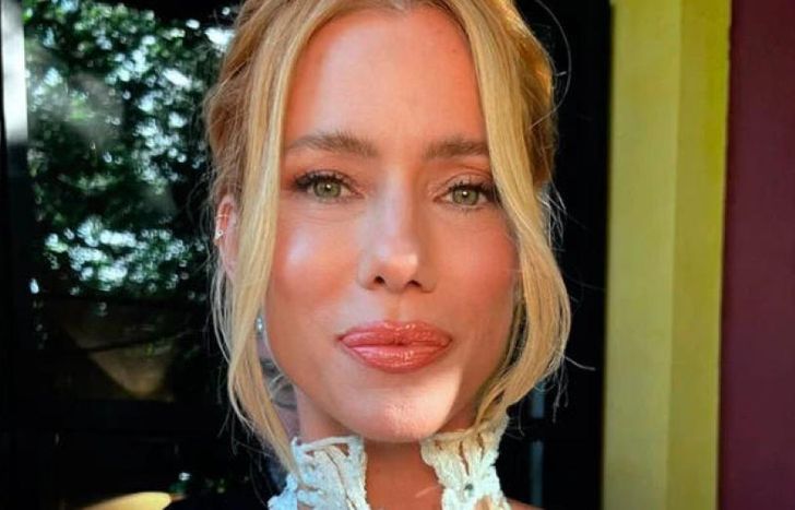 Nicole Neumann posó con sus hijas.