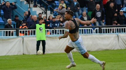 López festeja el gol del triunfo.