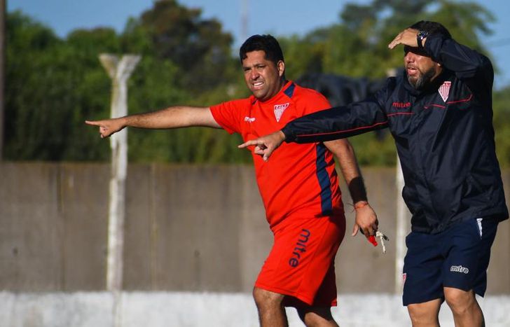 Szeszurak afila el equipo para el debut.